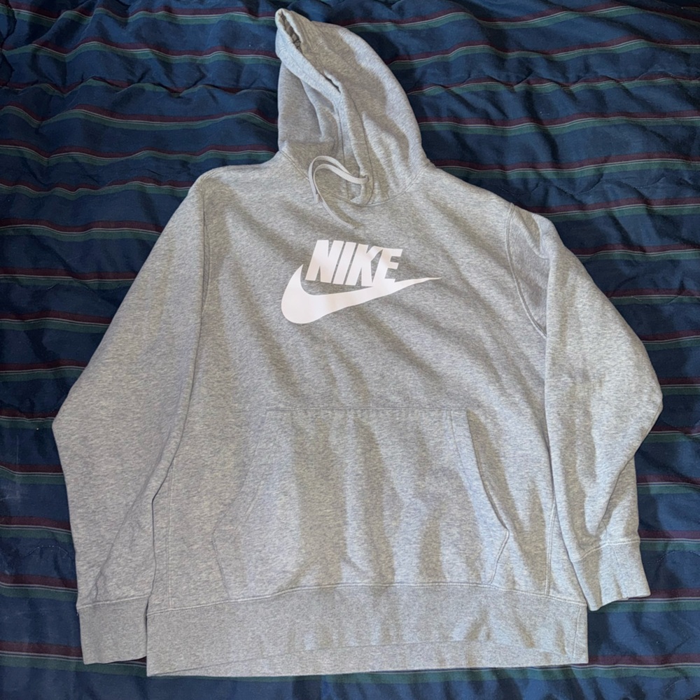 Nike Light Gray Sweatshirt